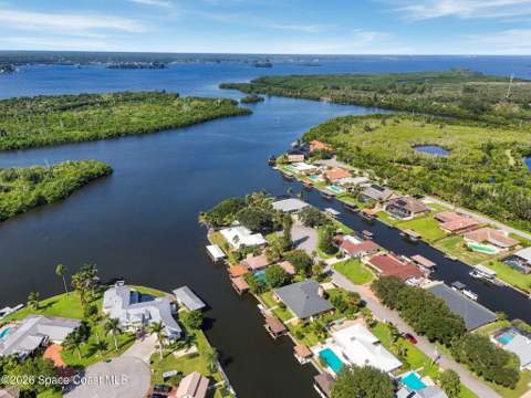 425 Arrowhead Lane, Melbourne Beach FL - photo 24 of 70