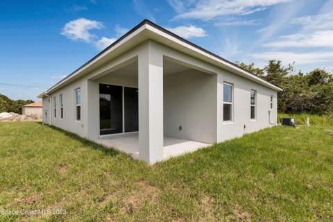 1766 Hallendale Avenue, Palm Bay FL - photo 18 of 20