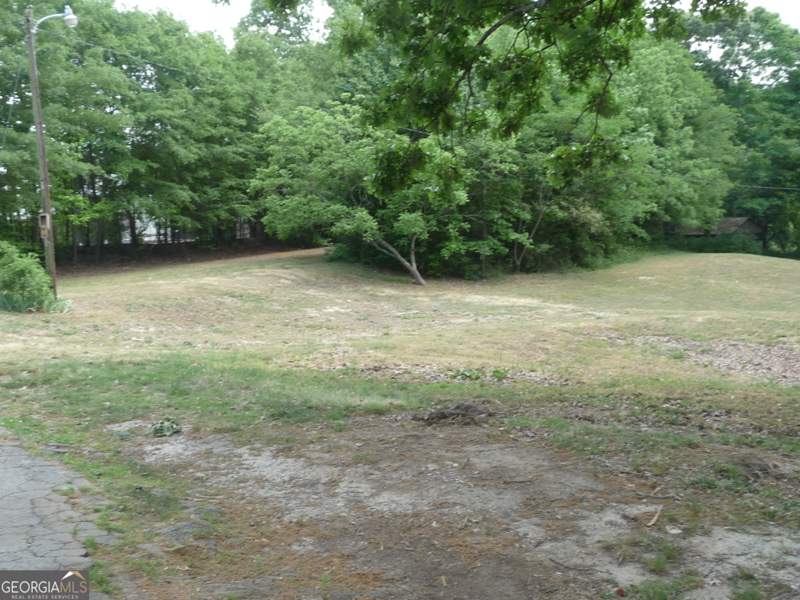 3 bedroom Single Family Residence at 1184 Highway 124, none, Hoschton — photo 2