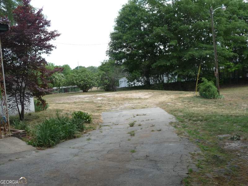 3 bedroom Single Family Residence at 1184 Highway 124, none, Hoschton — photo 3