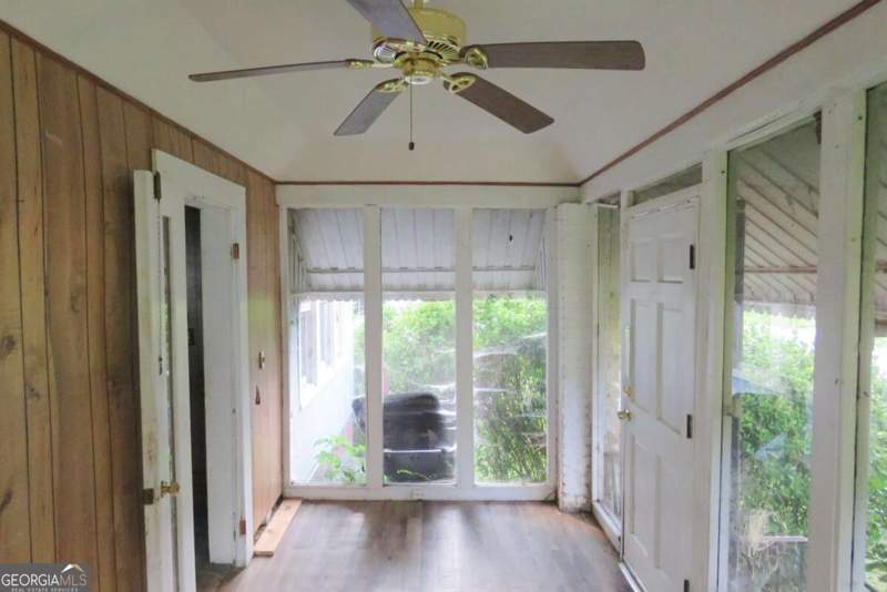 2 bedroom Single Family Residence at 1744 Neely Avenue, Linwood Heights, Atlanta — photo 3