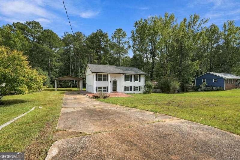 4 bedroom Single Family Residence at 240 Merlin Place, None, Athens — photo 3