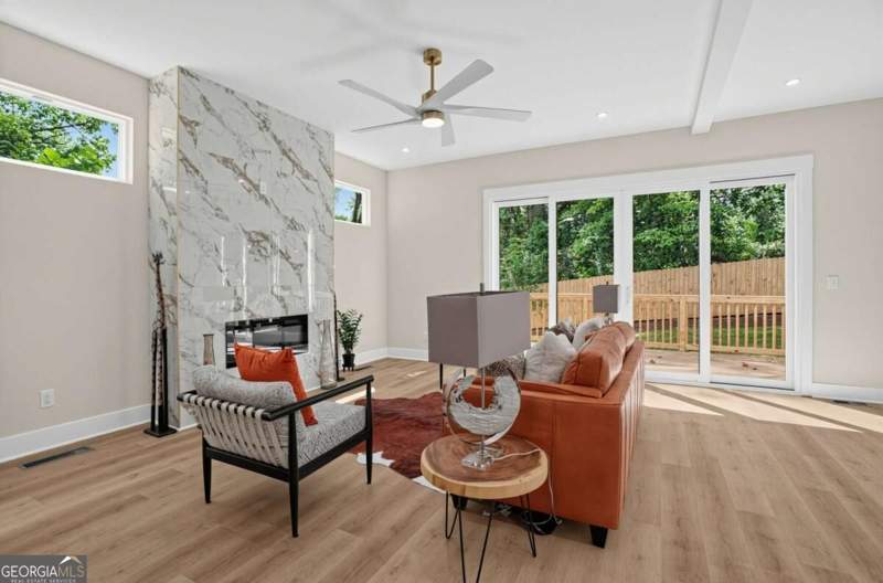 4 bedroom Single Family Residence at 1302 Bernard Street, None, Atlanta — photo 3