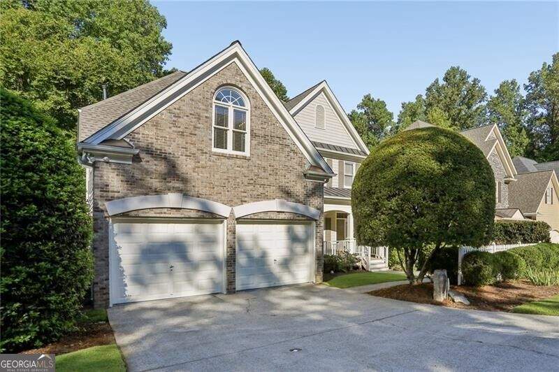 3 bedroom Single Family Residence at 2264 Lenox Ridge Court, Lenox Ridge, Atlanta — photo 2