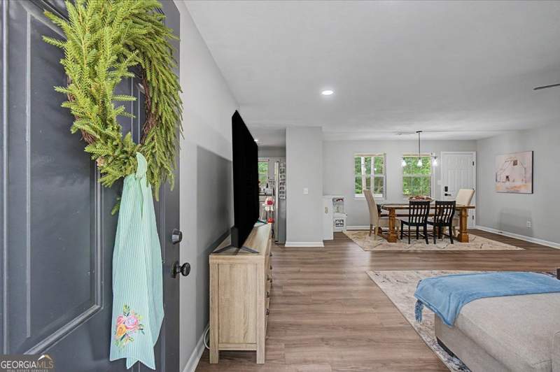 3 bedroom Single Family Residence at 1971 Euharlee Road, None, Kingston — photo 3