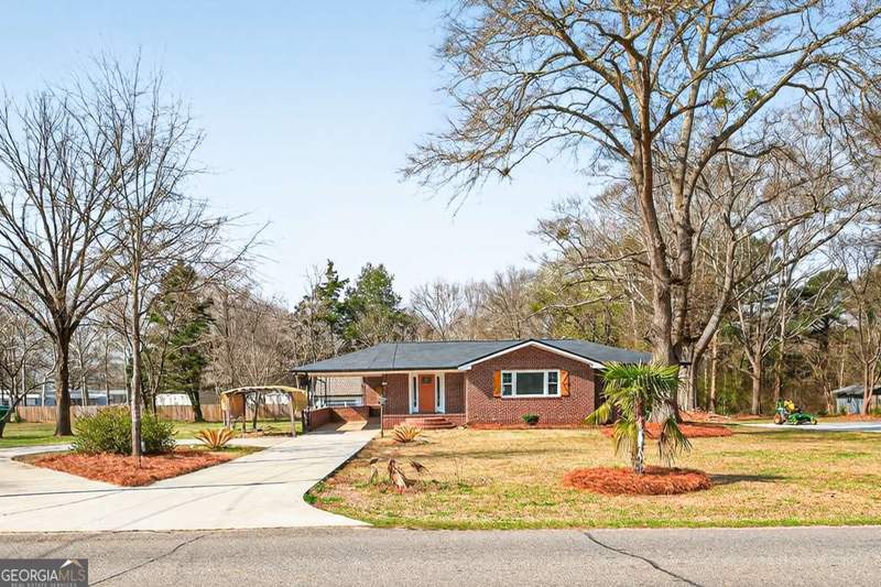 4 bedroom Single Family Residence at 1180 Robert Hardeman Road, None, Winterville — photo 2