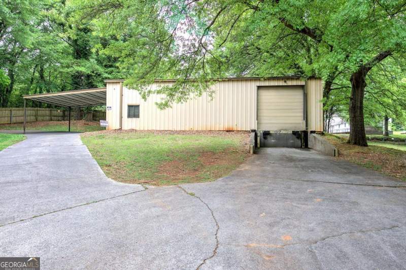 1 bedroom Mixed Use at 200 Rogers Road, none, Kingston — photo 1