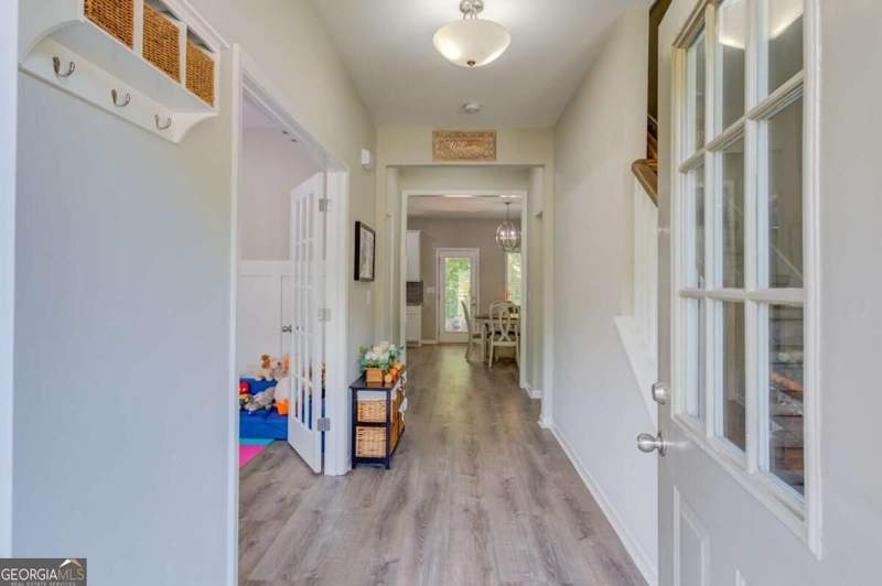 4 bedroom Single Family Residence at 480 White Trillium Drive, none, Hoschton — photo 3