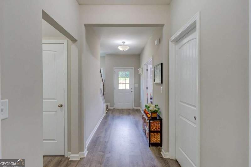 4 bedroom Single Family Residence at 480 White Trillium Drive, none, Hoschton — photo 4