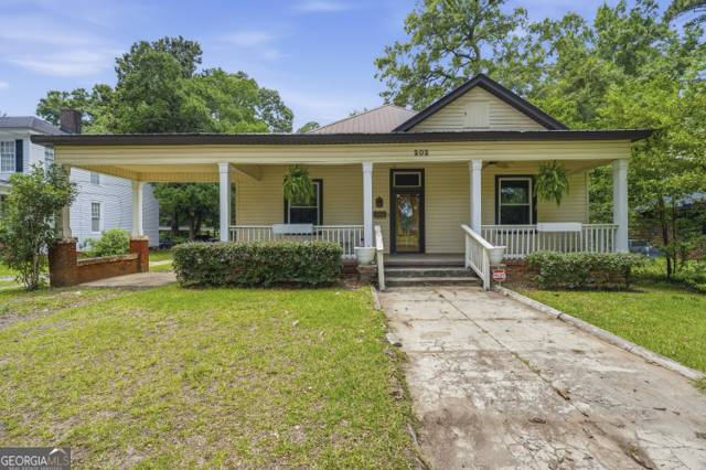 202 Everett Square, home for sale in Fort Valley