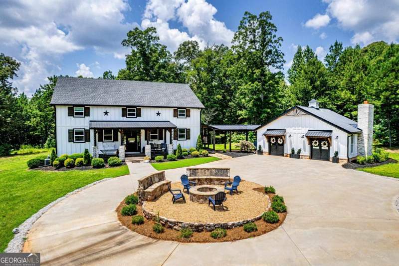 4 bedroom Farm at 5880 Madison Highway, None, Greensboro — photo 2