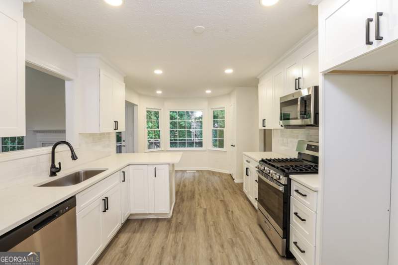 5 bedroom Single Family Residence at 85 Valleyside Drive, Evans Mill, Dallas — photo 5