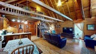 2 bedroom Cabin,Single Family Residence at 402 Sun Mountain Road, Sun Mountain, Chatsworth — photo 5