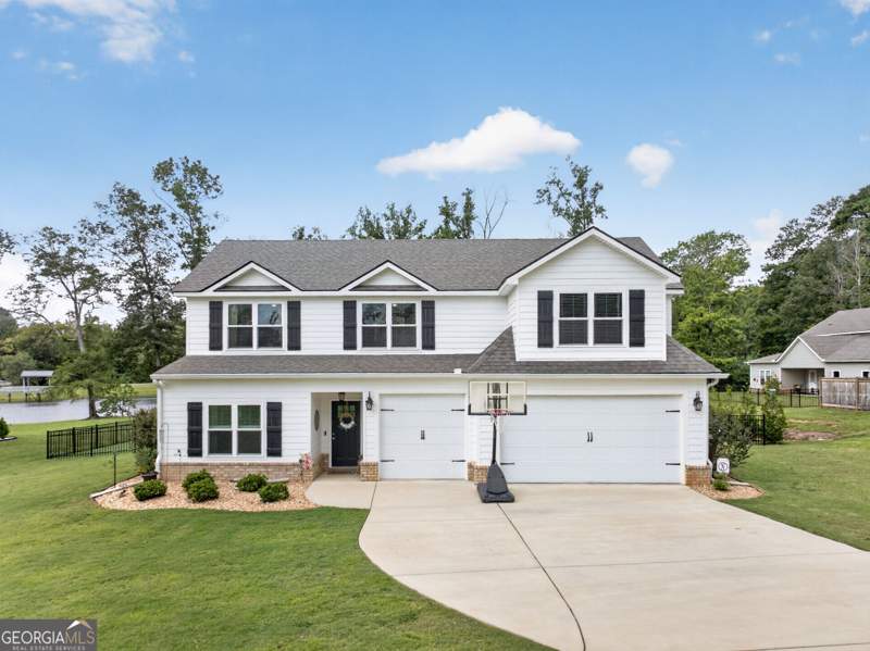 5 bedroom Single Family Residence at 615 Lakeshore Drive, Piedmont Lakes, Gray — photo 1