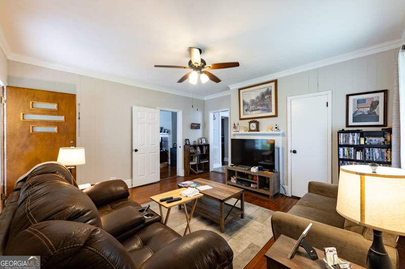 2 bedroom Single Family Residence at 113 O Street, Silvertown, Thomaston — photo 5