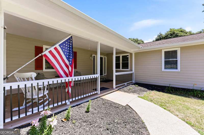 4 bedroom Single Family Residence at 1270 Highway 53, None, Hoschton — photo 2