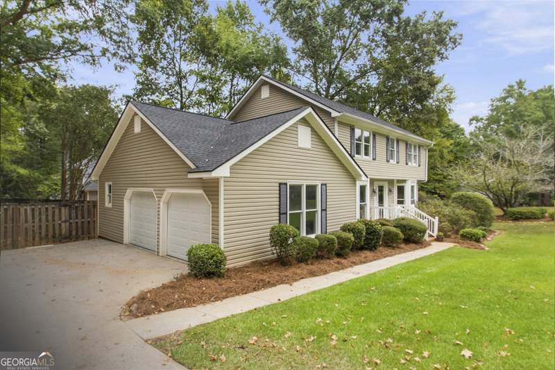 4 bedroom Single Family Residence at 219 Rivoli Oaks Drive, Rivoli Oaks, Macon — photo 2