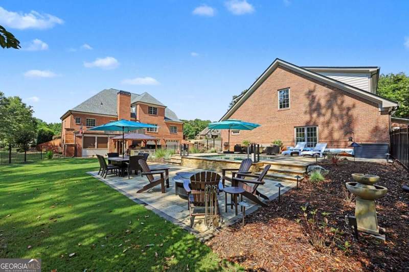 9 bedroom Single Family Residence at 116 River Bend Drive, River's Edge, Hoschton — photo 5