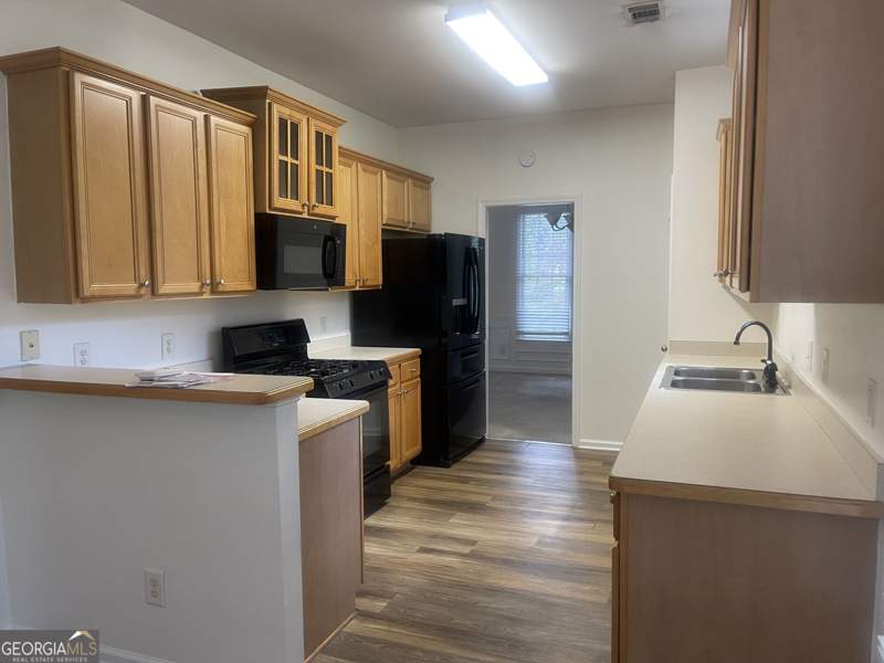 4 bedroom Single Family Residence at 3338 Maxwell Drive, Maxwell, Marietta — photo 5