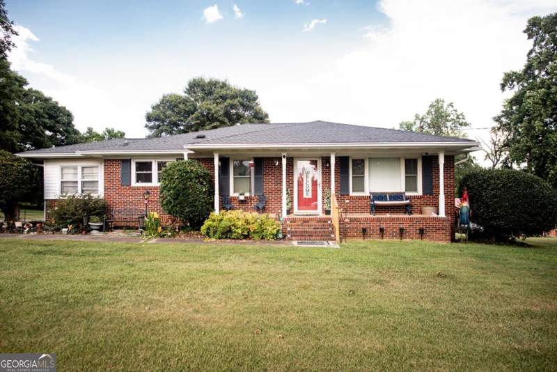3 bedroom Single Family Residence at 335 Robert Hardeman Road, None, Winterville — photo 1