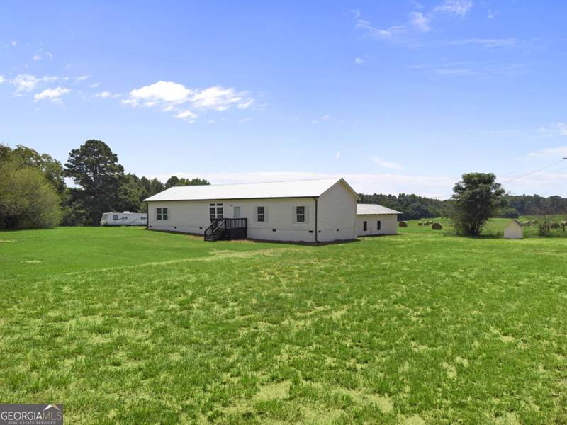 4 bedroom Manufactured Home,Single Family Residence at 1300 Credille Pond Road, None, Greensboro — photo 2