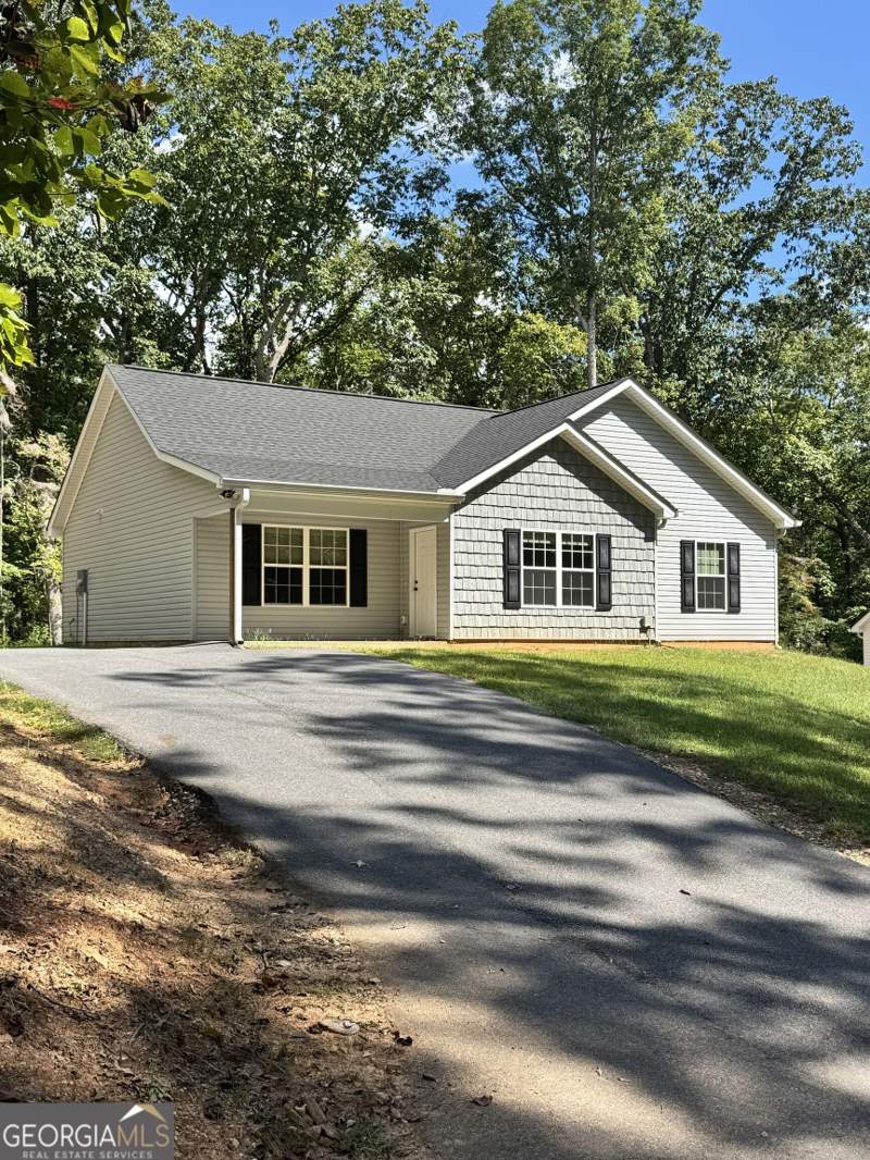 3 bedroom Single Family Residence at 3790 Highway 52, None, Dahlonega — photo 2