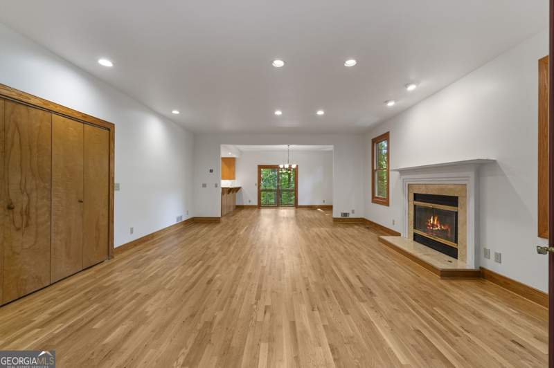 4 bedroom Single Family Residence at 3886 Harts Mill Lane, None, Brookhaven — photo 5