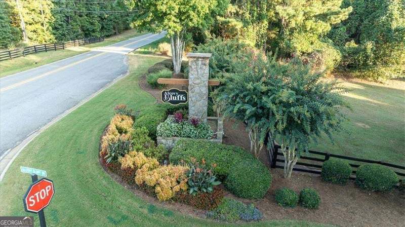 4 bedroom Single Family Residence at 1805 Stephens Court, ALCOVY BLUFFS, Monroe — photo 3
