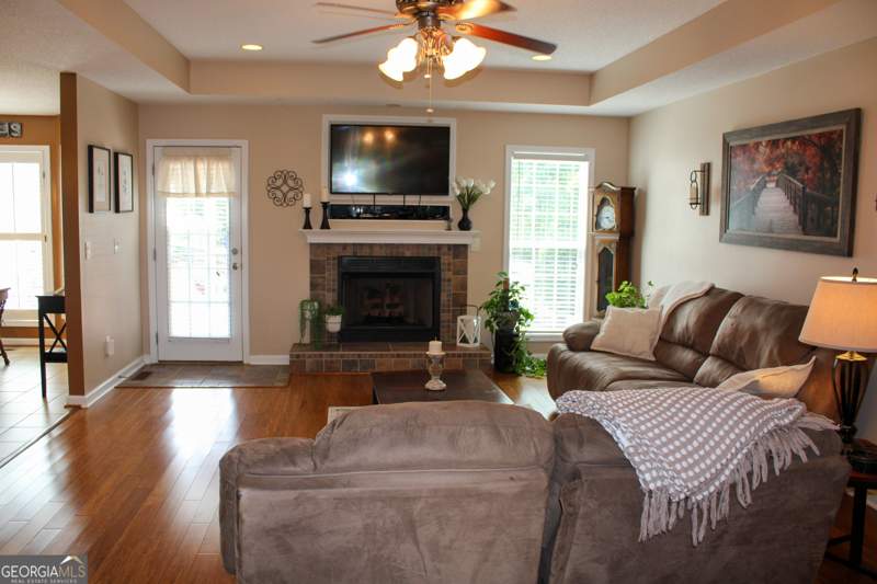 3 bedroom Single Family Residence at 100 Laketrail Drive, Huguley Dairy, Griffin — photo 4