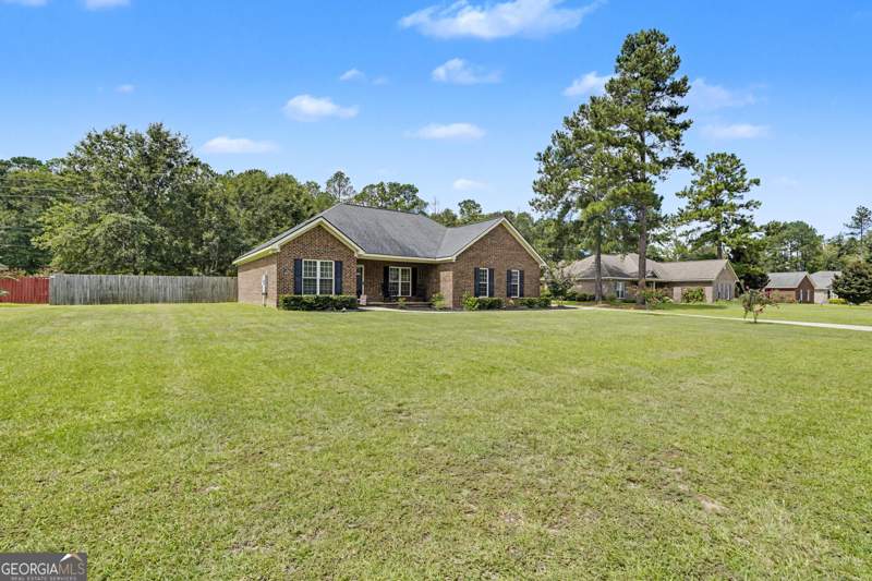 3 bedroom Single Family Residence at 123 Sweet Briar Trail, SWEETBRIAR, Statesboro — photo 4