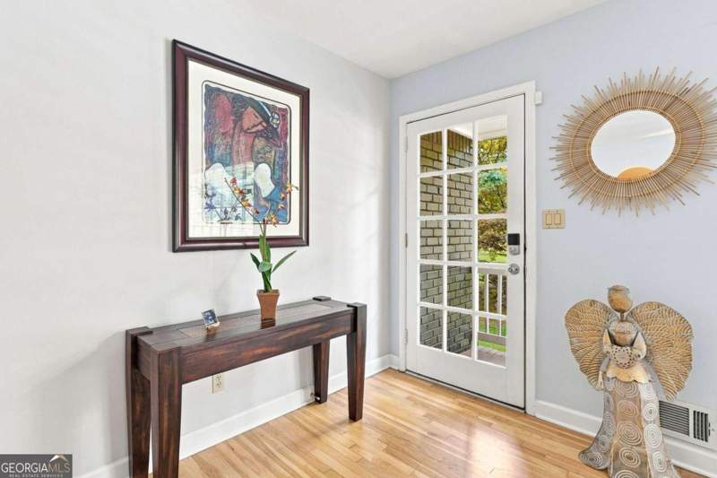 4 bedroom Single Family Residence at 120 Deerwood Circle, None, Smyrna — photo 2