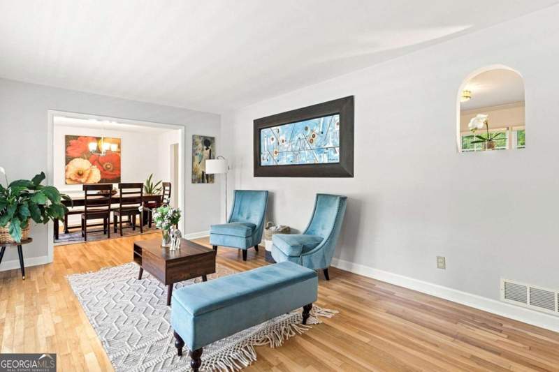 4 bedroom Single Family Residence at 120 Deerwood Circle, None, Smyrna — photo 3