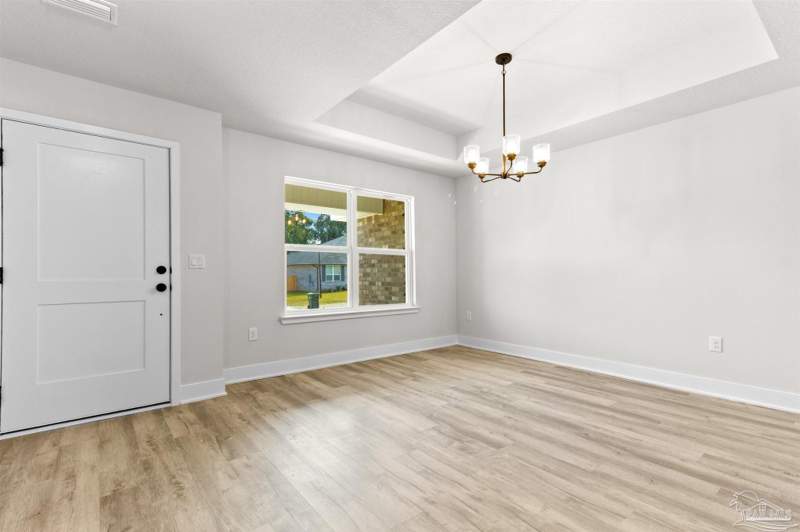 4 bedroom Single Family Residence at 9820 Windy Hill Rd, None, Pensacola — photo 3