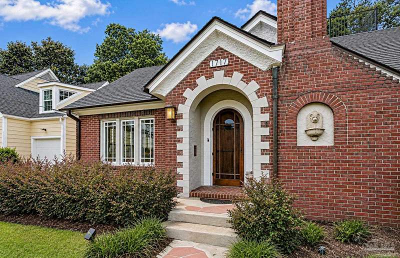 3 bedroom Single Family Residence at 1717 Yates Ave, Lakeview, Pensacola — photo 3