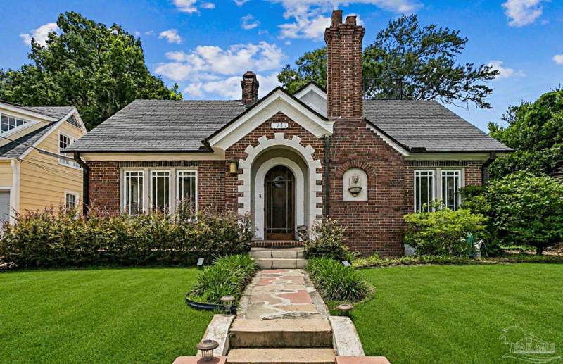 3 bedroom Single Family Residence at 1717 Yates Ave, Lakeview, Pensacola — photo 1