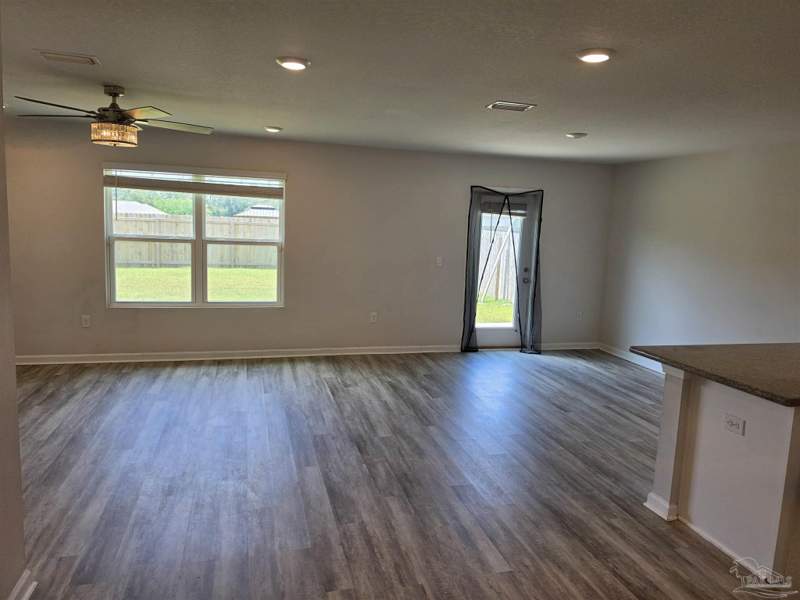 4 bedroom Single Family Residence at 3495 Fallschase Blvd, Fallschase At Pathstone, Pensacola — photo 2