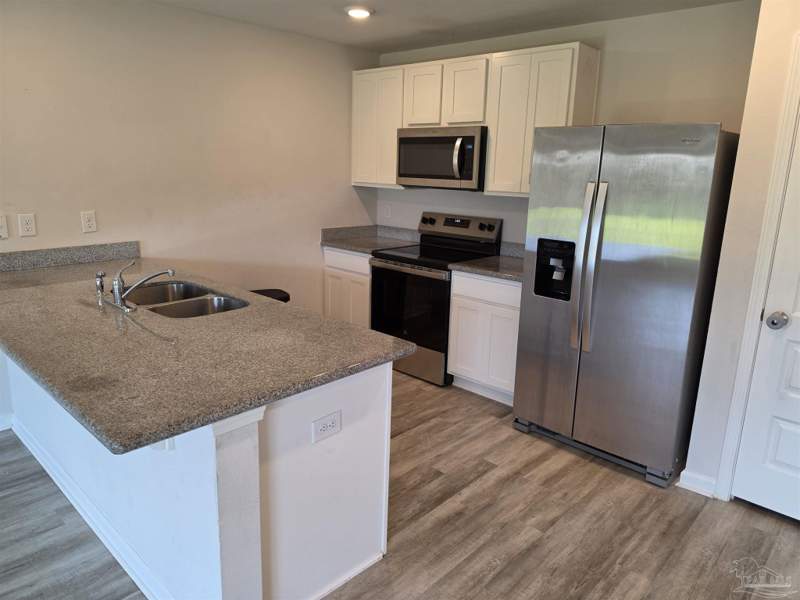 4 bedroom Single Family Residence at 3495 Fallschase Blvd, Fallschase At Pathstone, Pensacola — photo 3