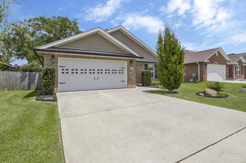 3 bedroom Single Family Residence at 7494 Oak Lake Blvd, Lakeshore Preserve, Pensacola — photo 2