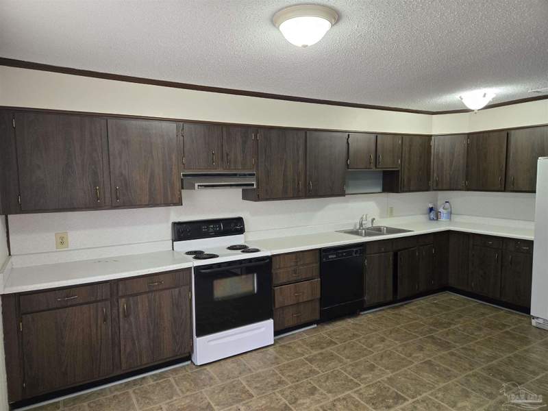 3 bedroom Single Family Residence at 2507 Kelso Rd, Ferry Pass Heights, Pensacola — photo 3