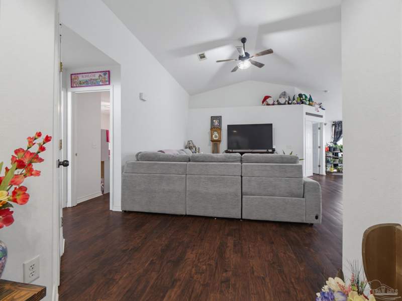 3 bedroom Single Family Residence at 10595 Wilderness Ln, Maple Oaks West, Pensacola — photo 5