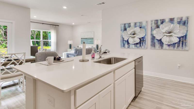 4 bedroom Single Family Residence at 5896 Tripletail Dr, Marlin Place At Avalon, Milton — photo 4