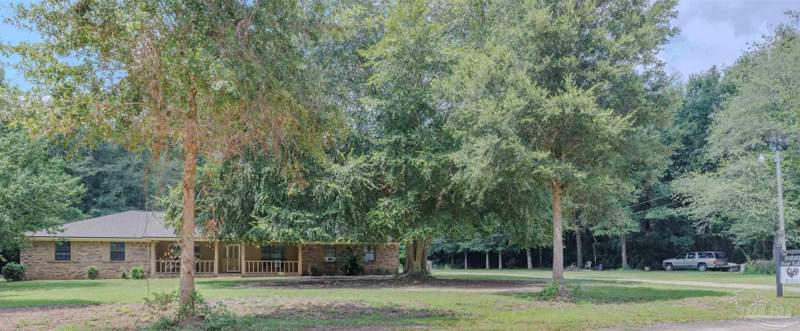 4 bedroom Single Family Residence at 3377 Ware Rd, None, Cantonment — photo 2