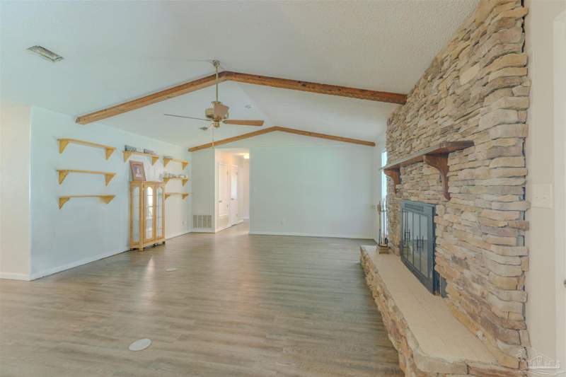 4 bedroom Single Family Residence at 3377 Ware Rd, None, Cantonment — photo 4