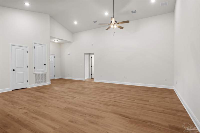 3 bedroom Single Family Residence at 8237 Western Way Dr, None, Pensacola — photo 2