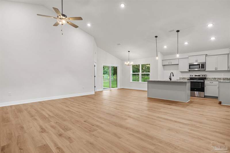 3 bedroom Single Family Residence at 8237 Western Way Dr, None, Pensacola — photo 4