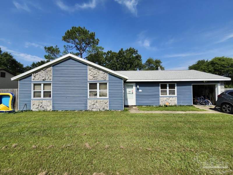 bedroom Single Family Residence at 4521 Pine Spring Dr, Royal Heritage, Pensacola — photo 1