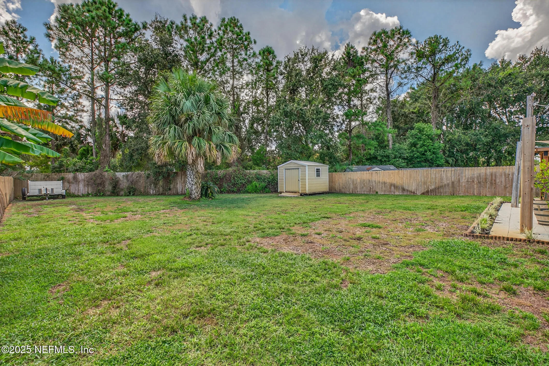 Lakes and amenities at Arbor Pointe