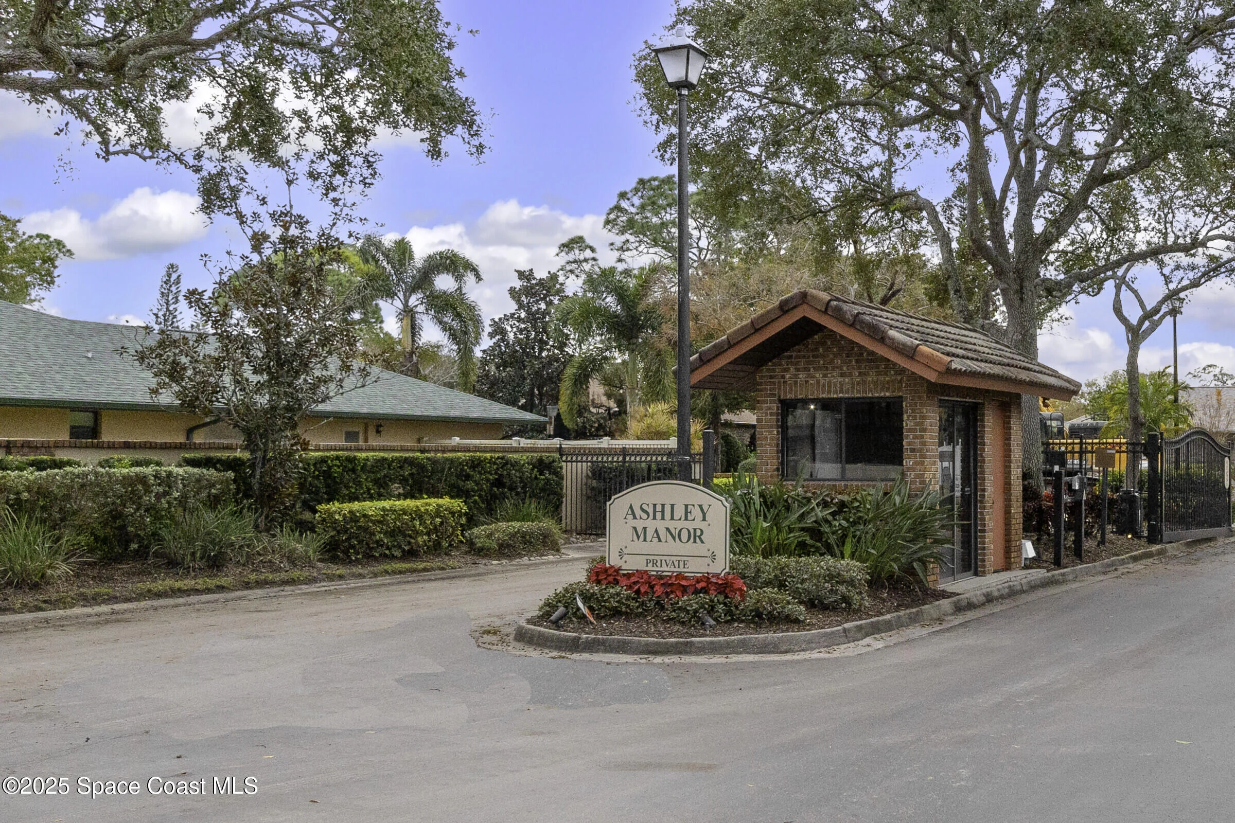 Ashley Manor
