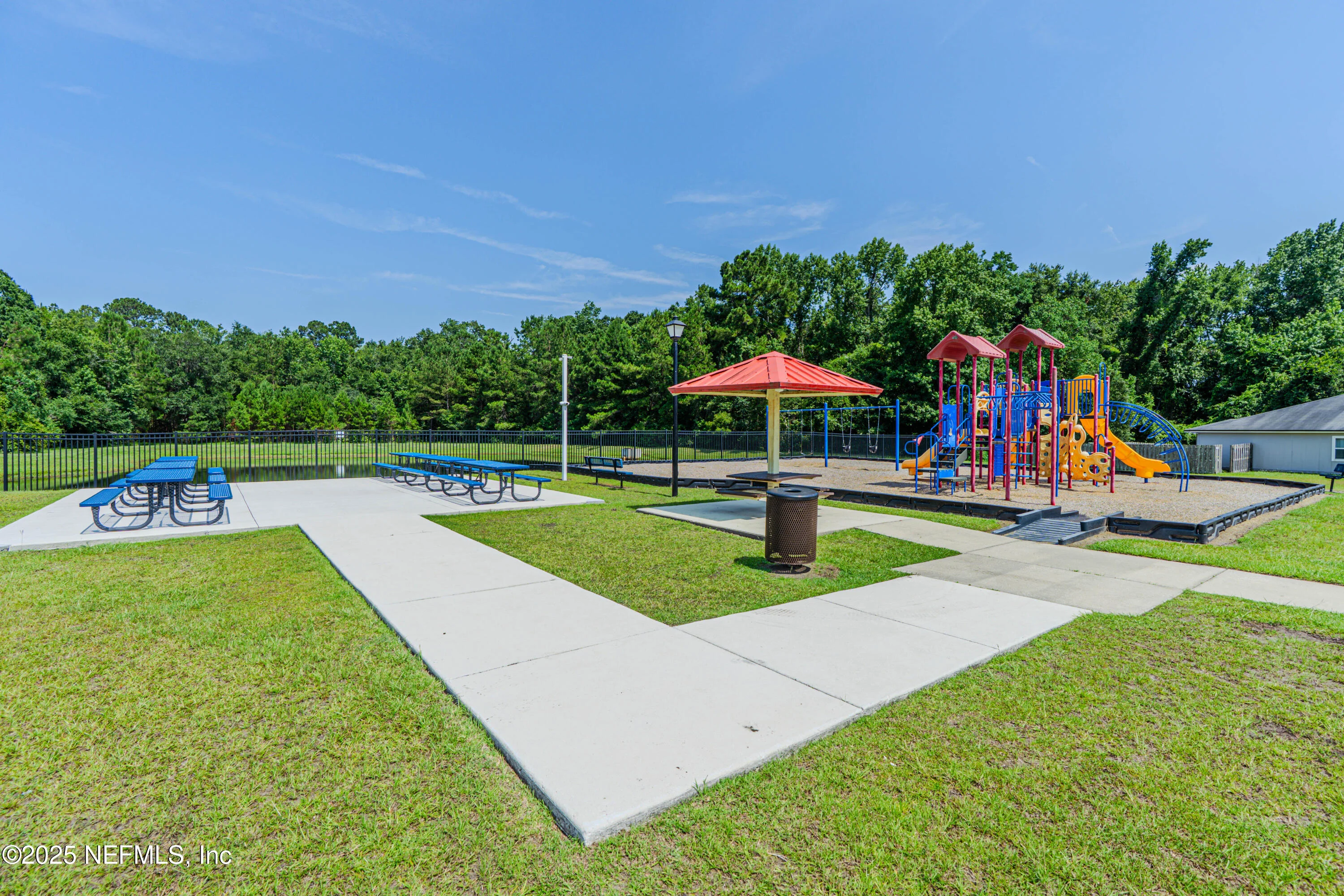 Lakes and amenities at Barrington Cove