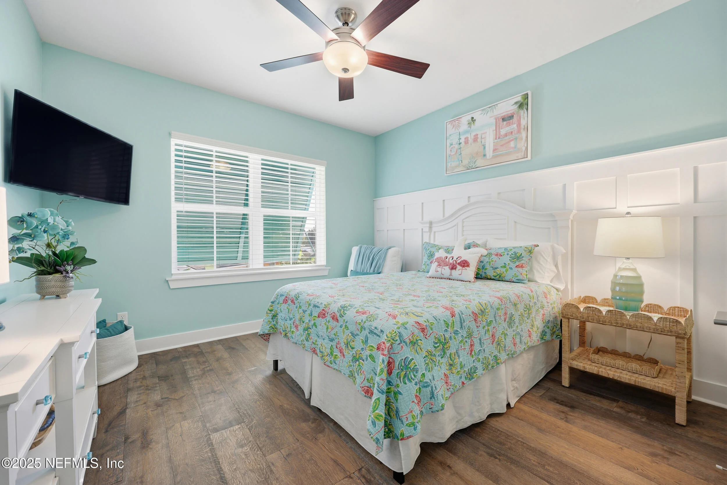 Lakes and amenities at Beach Homesites